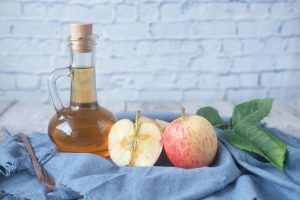 Omenaviinietikka terveysvaikutukset: hyödyt & käyttö